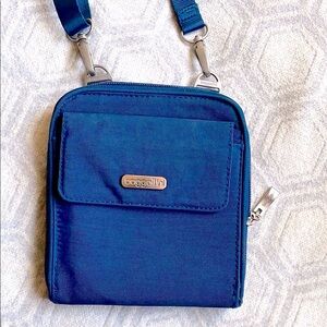 BAGGALLINI Crossbody Bag Small Blue Nylon Travel Purse